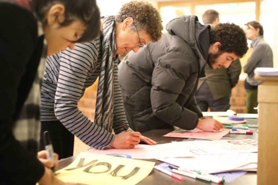 Reed Rallies Around Muslim Community